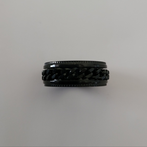 Black Fidget spinner chain ring size 7. - Picture 3 of 6
